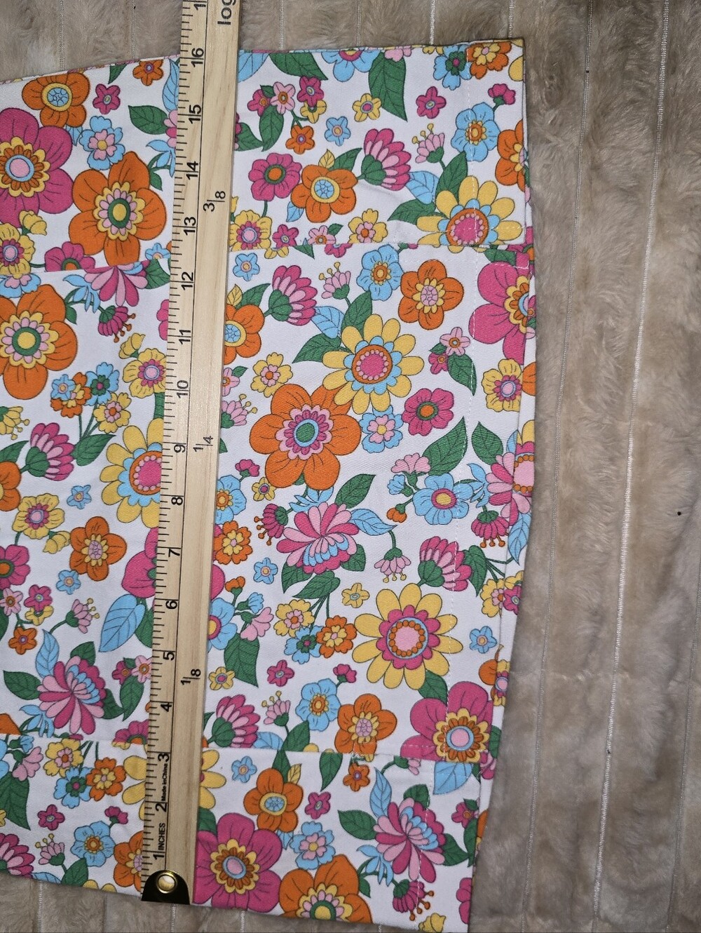 love on a hanger White Floral Mini Skirt with Pink Orange Yellow Blue Accents - Picture 6 of 7